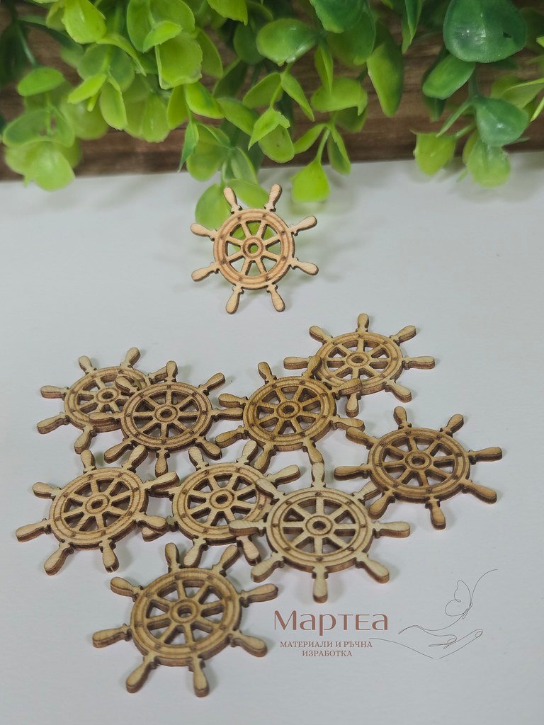 дървен елемент под формата на рул